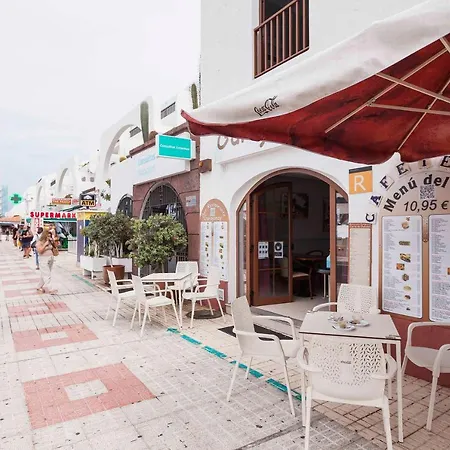 Sara En San Eugenio - Sara Vacation